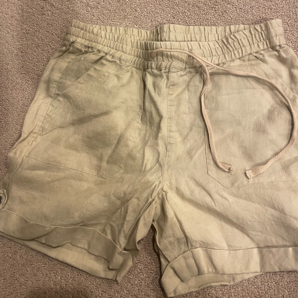 Neiman marcus linen shorts